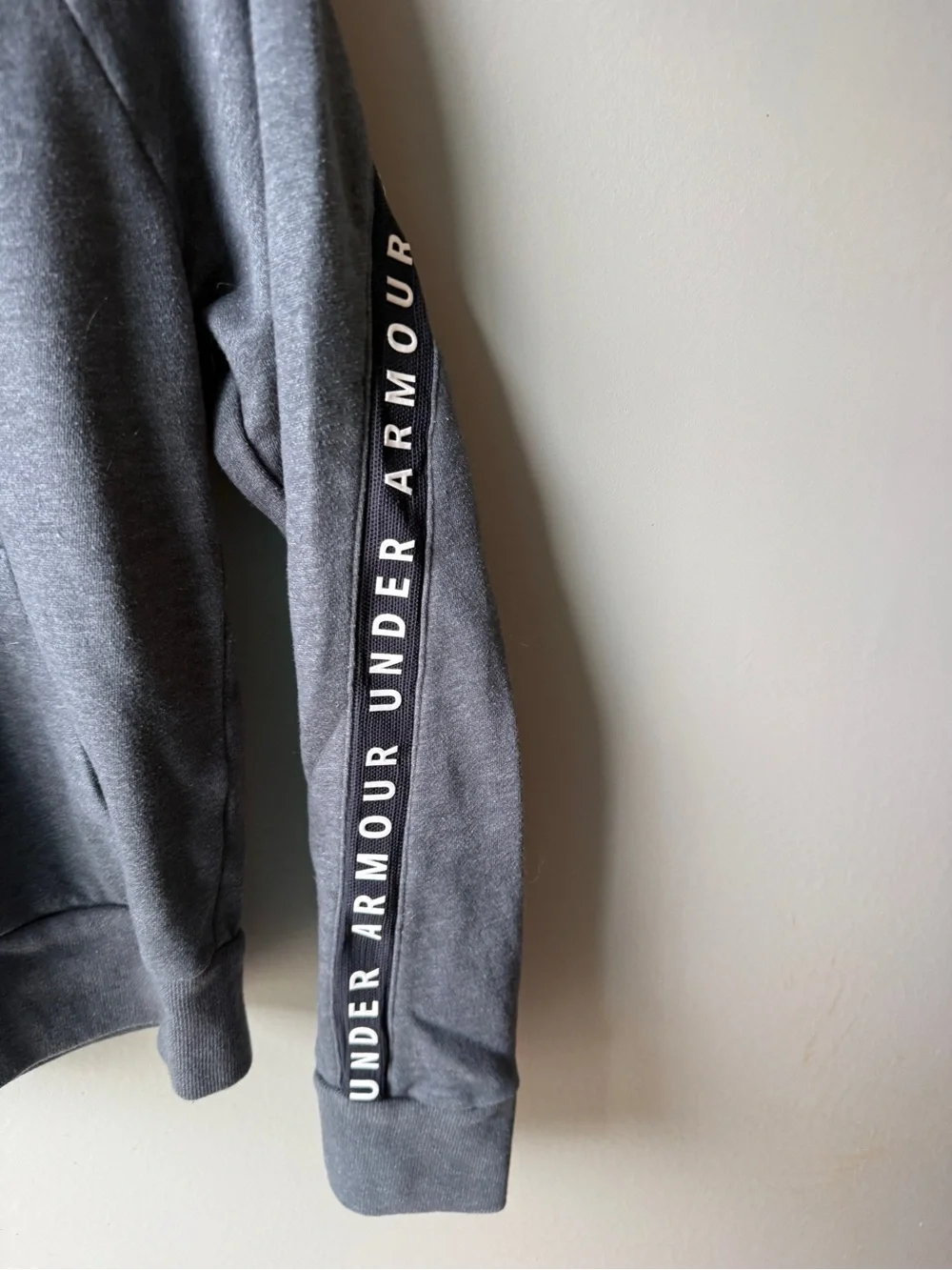 Under Armour Gray Full Zip Hoodie Youth Small